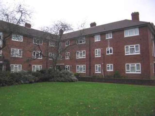  Image of 1 Bedroom Flat  For Sale at Beckenham, BR3 3EE
