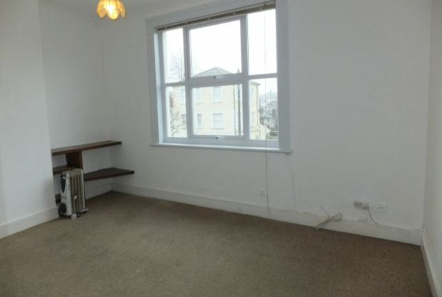  Image of 1 Bedroom Flat  For Sale at Tunbridge Wells, TN1 2DY