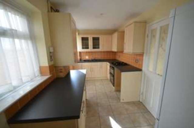  Image of 2 Bedroom Detached  For Sale at Upper Longlands  Dawlish, EX7 9DB