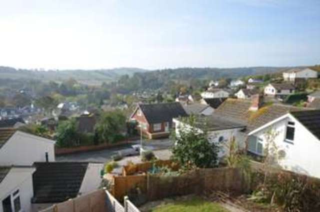 Image of 2 Bedroom Detached  For Sale at Upper Longlands  Dawlish, EX7 9DB