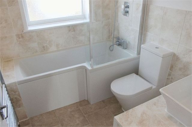  Image of 3 Bedroom Property  For Sale at Upper Weston Lane  Southampton, SO19 9HZ