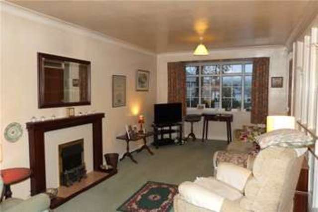  Image of 2 Bedroom Apartment  For Sale at Ben Rhydding Ilkley Denton, LS29 8PA