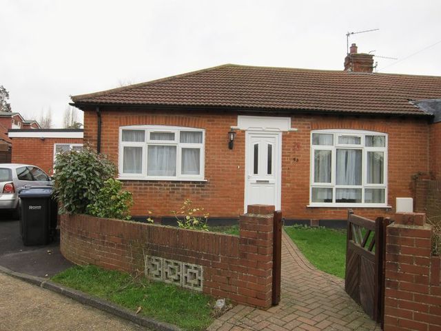  Image of 6 Bedroom Detached  To Rent at Vegal Crescent Englefield Green Egham, TW20 0PZ