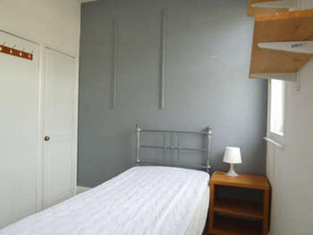  Image of 5 Bedroom Terraced  To Rent at Oldfield Park Bath Corston, BA2 3DA