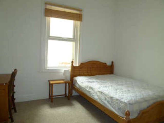  Image of 5 Bedroom Terraced  To Rent at Oldfield Park Bath Corston, BA2 3DA