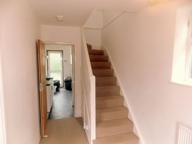  Image of 4 Bedroom Semi-Detached  To Rent at Violet Avenue  Uxbridge, UB8 3PP