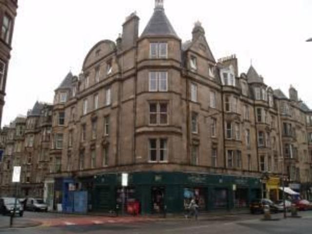  Image of 4 Bedroom Flat  To Rent at Bruntsfield Edinburgh Edinburgh, EH10 4JF