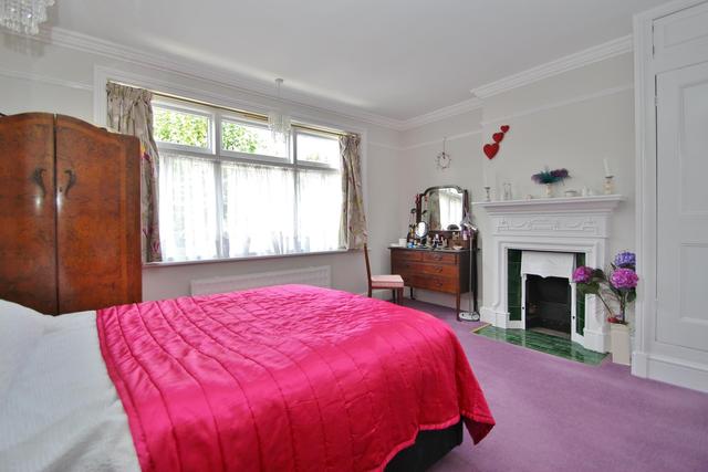  Image of 4 Bedroom Detached  For Sale at Woking Surrey Horsell, GU21 4RN