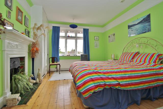  Image of 4 Bedroom Detached  For Sale at Woking Surrey Horsell, GU21 4RN