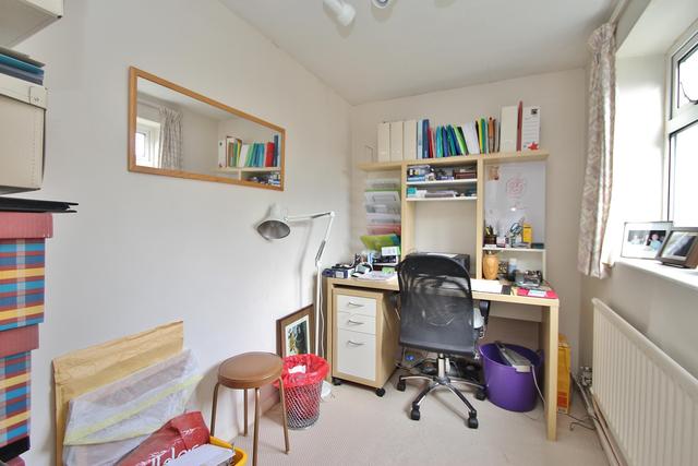  Image of 5 Bedroom Detached  For Sale at Horsell Surrey Horsell, GU21 4RH