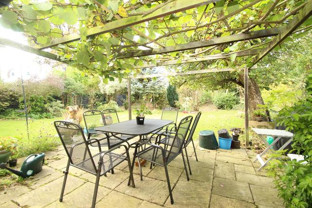  Image of 5 Bedroom Detached  For Sale at Horsell Surrey Horsell, GU21 4RH