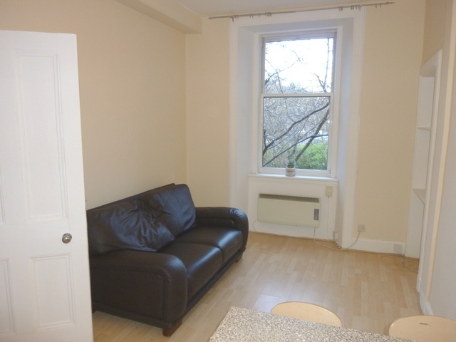  Image of 1 Bedroom Flat  To Rent at Gorgie Edinburgh Edinburgh, EH11 1TL