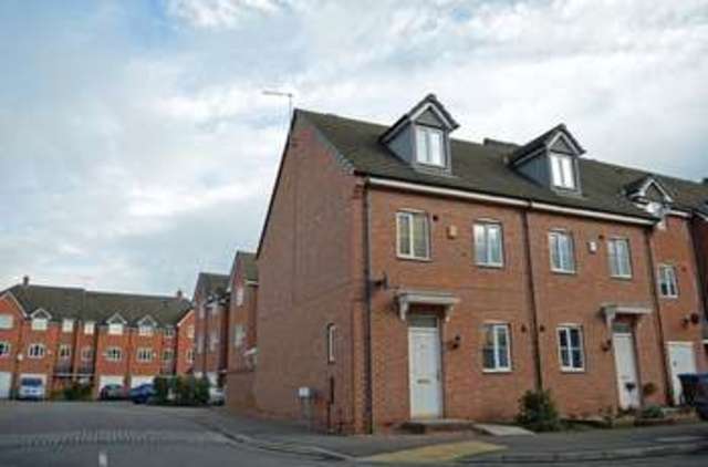  Image of 3 Bedroom Semi-Detached  For Sale at Waterfields  Retford, DN22 6RE