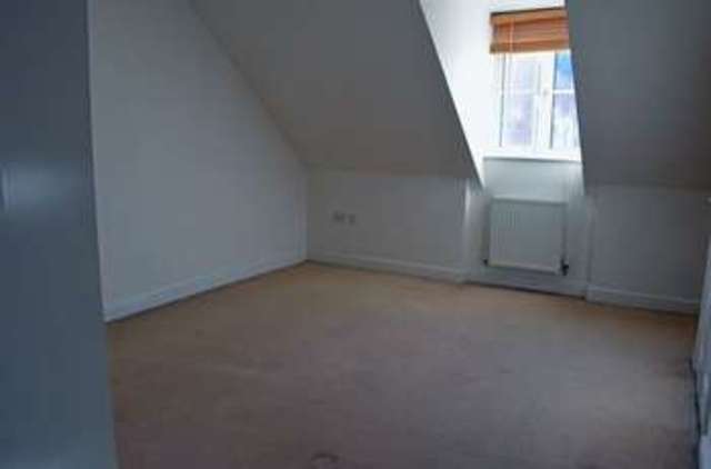  Image of 3 Bedroom Semi-Detached  For Sale at Waterfields  Retford, DN22 6RE