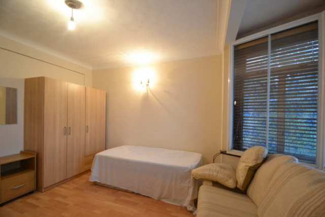  Image of 1 Bedroom House Share  To Rent at Waverley Gardens  London, NW10 7EE