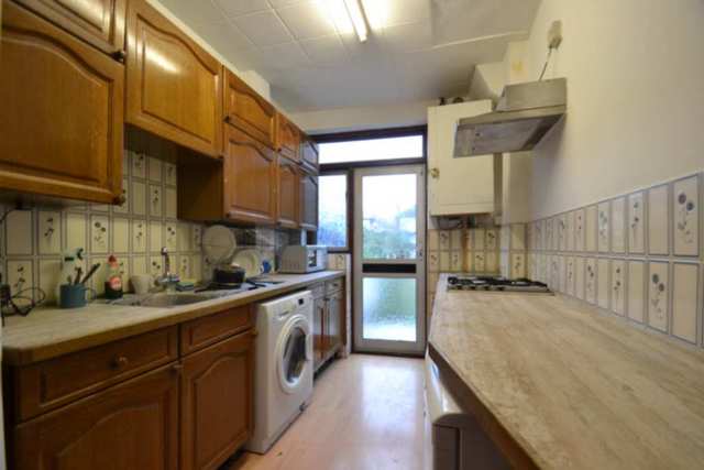  Image of 1 Bedroom House Share  To Rent at Waverley Gardens  London, NW10 7EE