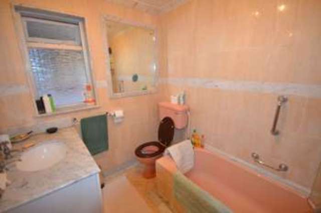  Image of 4 Bedroom Detached  For Sale at Weech Close  Dawlish, EX7 9BP