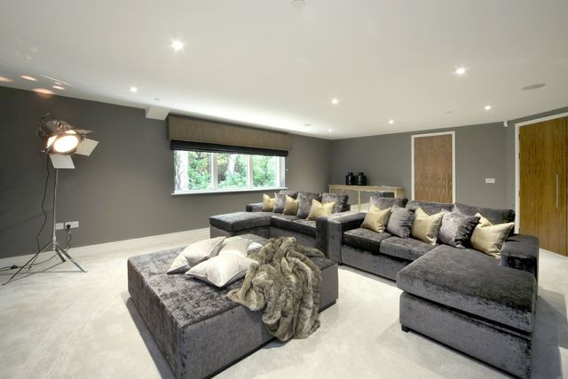  Image of 6 Bedroom Detached  For Sale at Virginia Water, GU25 4PW