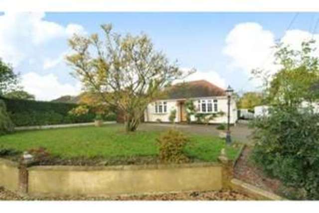  Image of 2 Bedroom Detached  To Rent at Woking, GU24 9QW