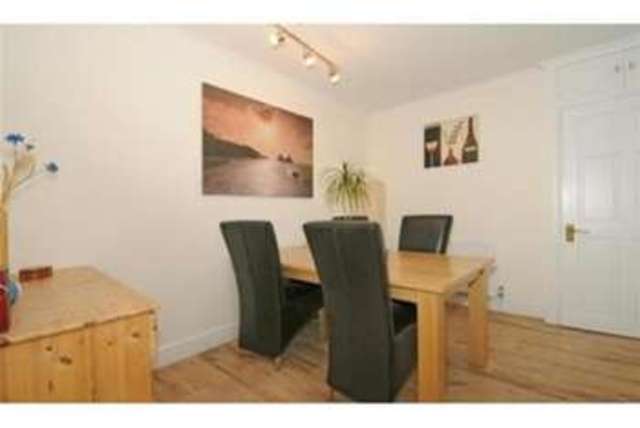  Image of 2 Bedroom Detached  To Rent at Woking, GU24 9QW