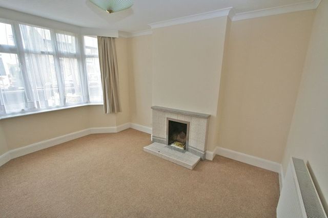  Image of 3 Bedroom Terraced  To Rent at West End  Ely, CB6 3AY