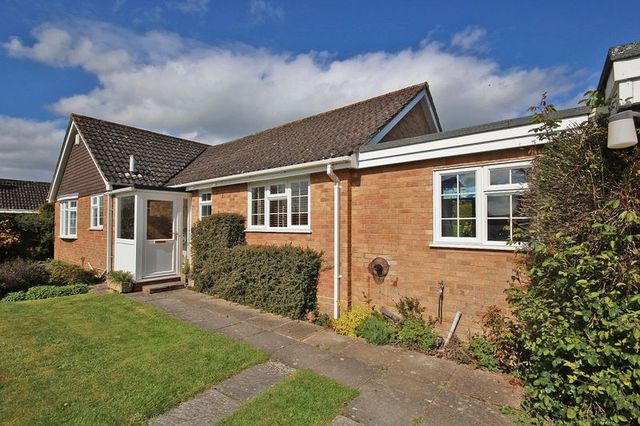  Image of 3 Bedroom Detached  For Sale at Buttons Lane West Wellow Romsey, SO51 6BR