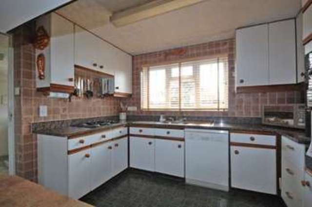  Image of 3 Bedroom Detached  For Sale at Buttons Lane West Wellow Romsey, SO51 6BR