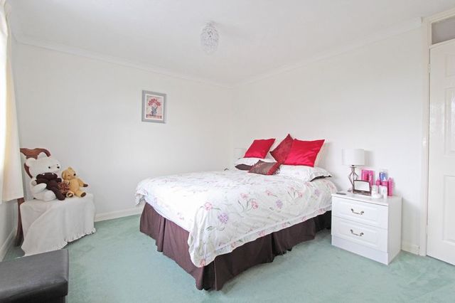  Image of 4 Bedroom Detached  For Sale at Brookfields West Wellow Romsey, SO51 6GS