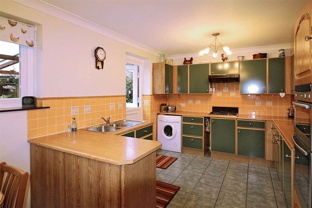  Image of 3 Bedroom Semi-Detached  For Sale at Barnes Close West Wellow Romsey, SO51 6ET
