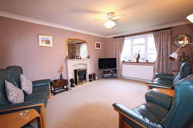  Image of 3 Bedroom Semi-Detached  For Sale at Barnes Close West Wellow Romsey, SO51 6ET