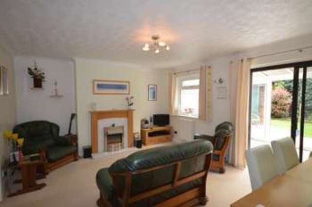  Image of 4 Bedroom Detached  For Sale at Western Drive  Starcross, EX6 8EH