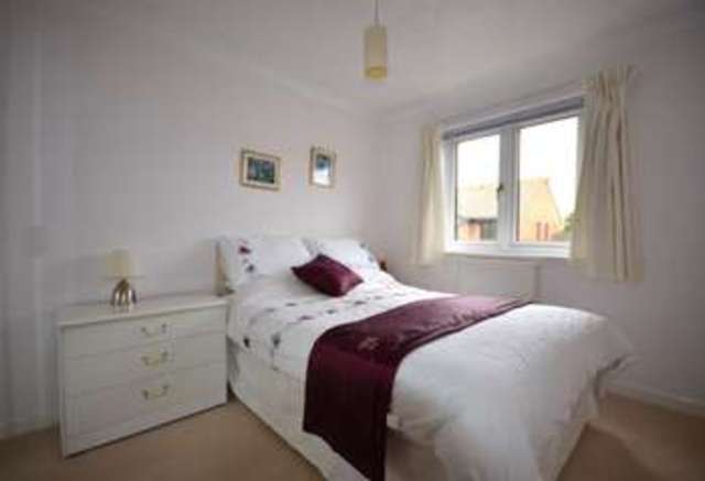  Image of 4 Bedroom Detached  For Sale at Western Drive  Starcross, EX6 8EH