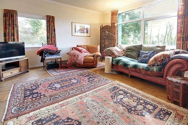  Image of 3 Bedroom Detached  For Sale at Western Valley Road Rogerstone Newport, NP10 9DS