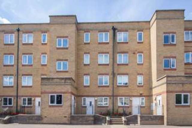  Image of 1 Bedroom Flat  For Sale at London, E14 3RR