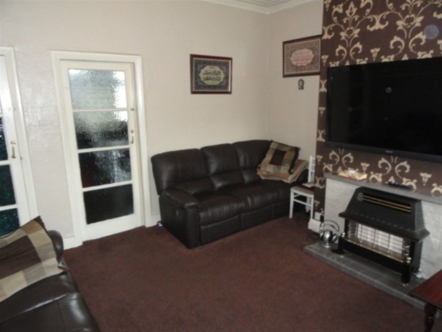  Image of 2 Bedroom Terraced  For Sale at Bradford, BD9 5EF