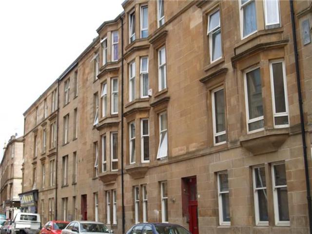 Image of 1 Bedroom Flat  To Rent at Govanhill Glasgow Glasgow, G42 8LJ