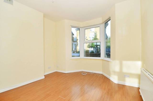  Image of 3 Bedroom Detached  For Sale at Whitehorse Lane  South Norwood, SE25 6UX