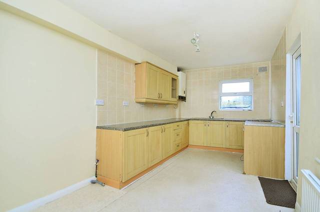  Image of 3 Bedroom Detached  For Sale at Whitehorse Lane  South Norwood, SE25 6UX