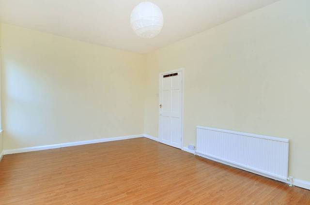  Image of 3 Bedroom Detached  For Sale at Whitehorse Lane  South Norwood, SE25 6UX