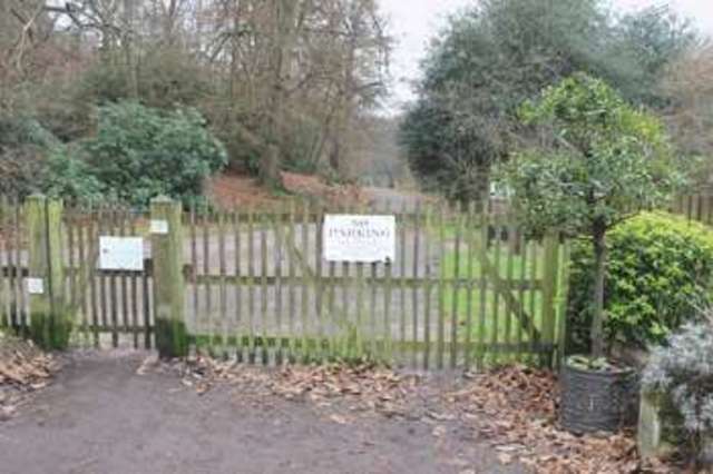  Image of 3 Bedroom Detached  To Rent at Wick Lane  Englefield Green, TW20 0HT