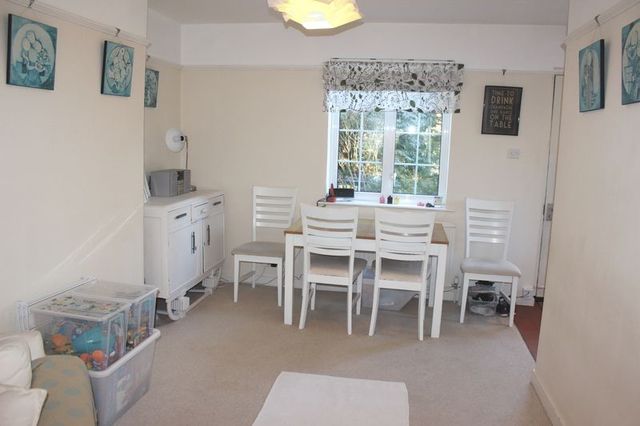  Image of 2 Bedroom Semi-Detached  To Rent at Wick Lane Englefield Green Egham, TW20 0HT