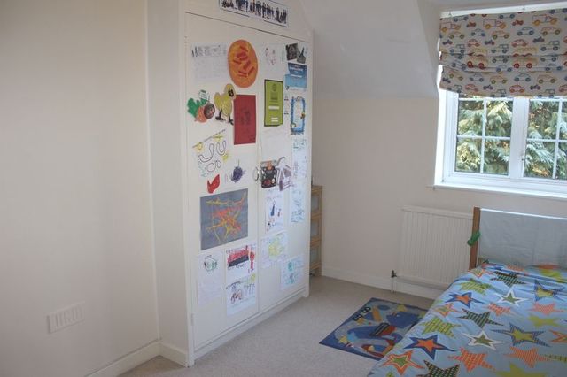  Image of 2 Bedroom Semi-Detached  To Rent at Wick Lane Englefield Green Egham, TW20 0HT