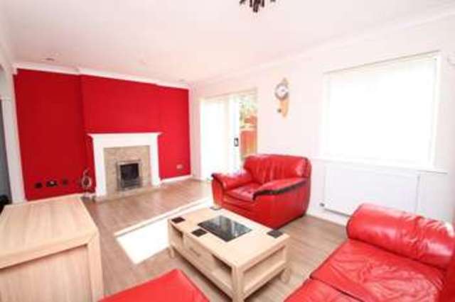  Image of 3 Bedroom Detached  For Sale at Widewell Plymouth Devon, PL6 7UA