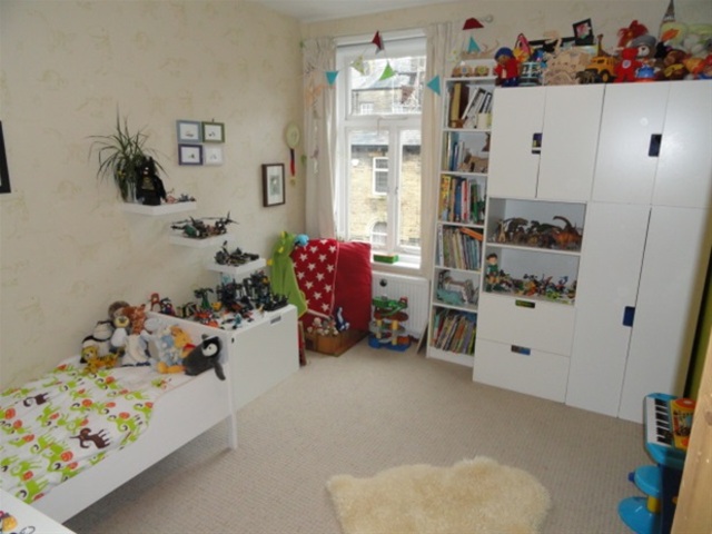  Image of 4 Bedroom Terraced  For Sale at Saltaire, Shipley, BD18 4PP