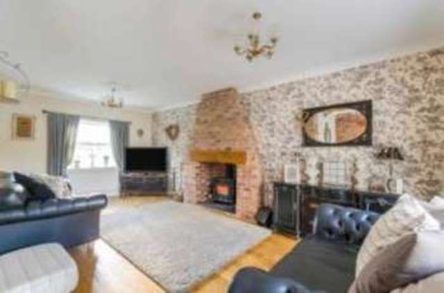  Image of 4 Bedroom Detached  For Sale at Wilsic Wadworth Wadworth, DN11 9AD