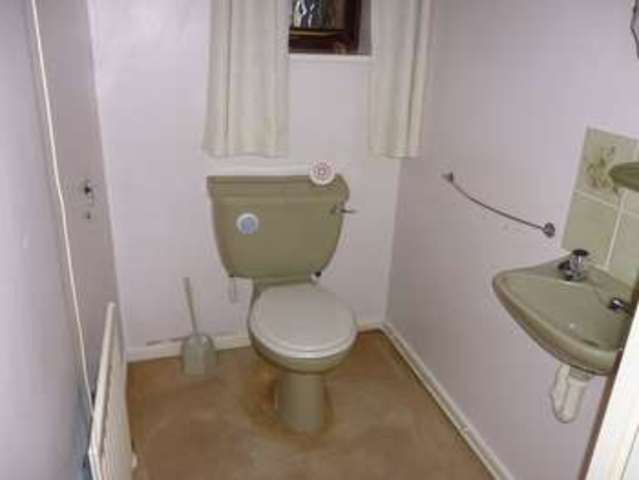  Image of 4 Bedroom Detached  To Rent at Windermere Drive Priorslee Telford, TF2 9RA