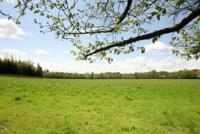  Image of 9 Bedroom Detached  For Sale at Windlesham, GU20 6LJ