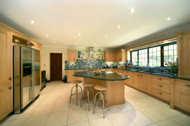  Image of 4 Bedroom Detached  For Sale at Windlesham, GU20 6LT