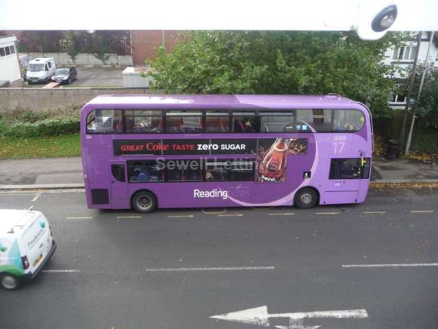  Image of 3 Bedroom Apartment  To Rent at Wokingham Road  Reading, RG6 1LT