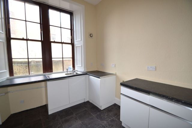  Image of 2 Bedroom Flat  To Rent at Woodlands Glasgow Glasgow, G3 6UR